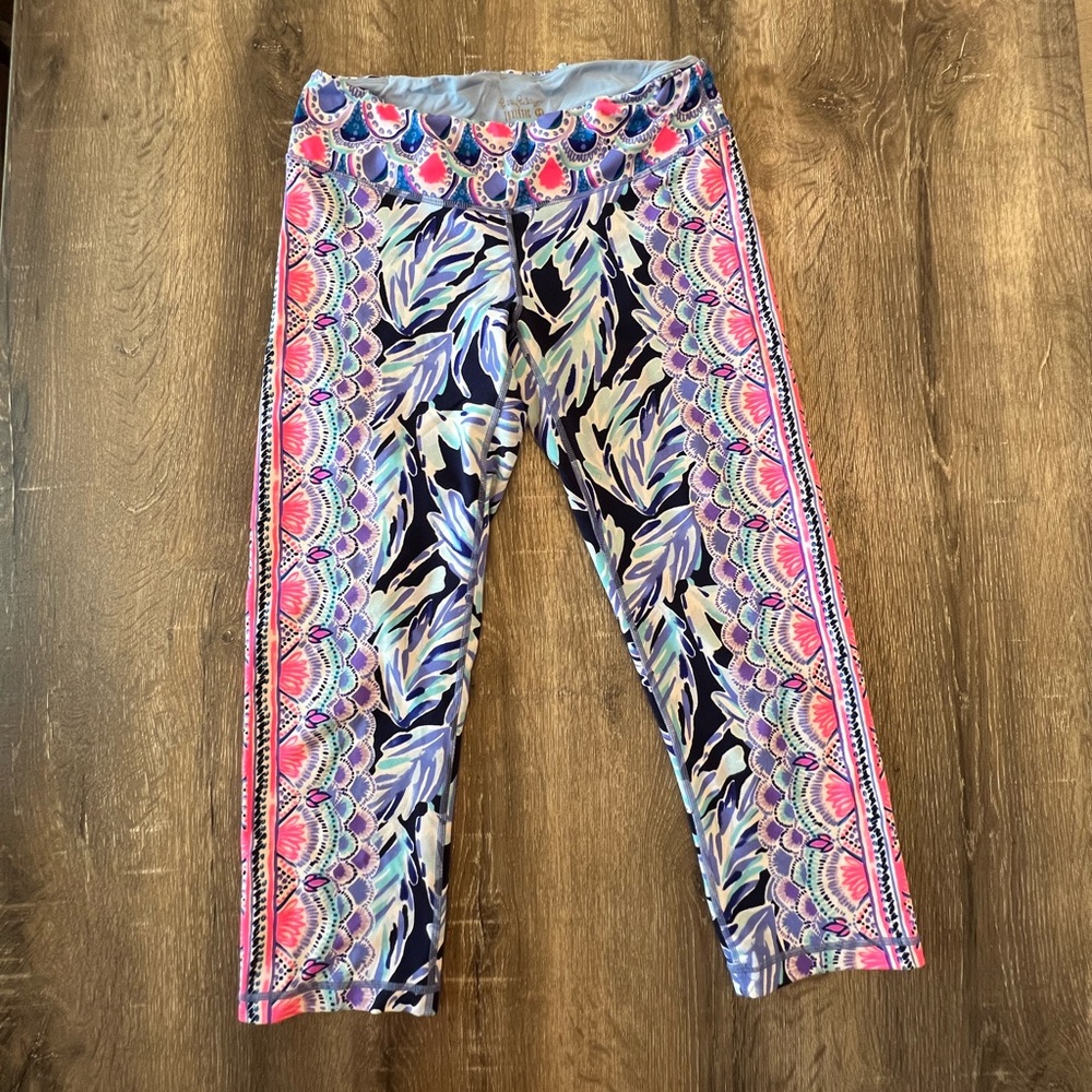 🪷"Lilly Pulitzer" Luxletic Capri Activewear Leggings🪷